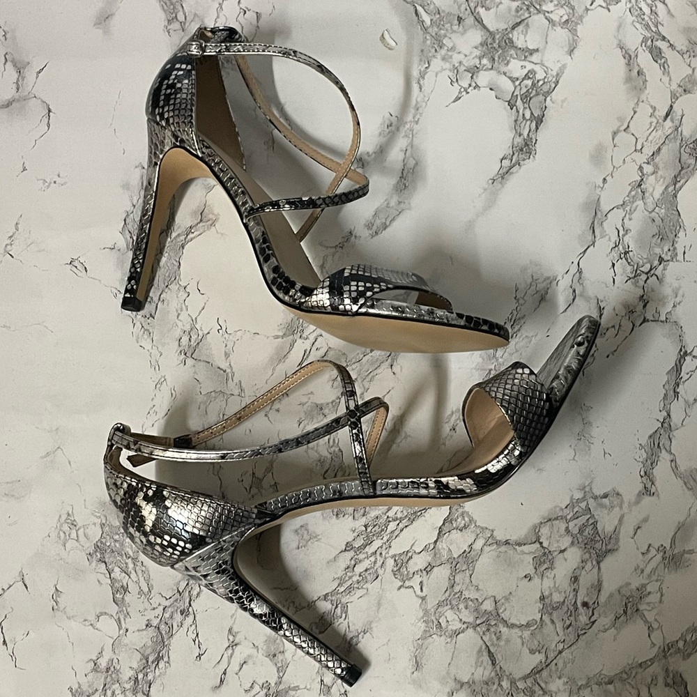 Sz 8.5 Silver & Black Snakeskin Mix No 6 Heels w/ Adjustable Ankle Strap 😍